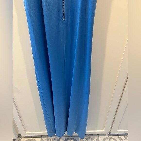 NWT. Alice + Olivia Diana V-Neck High Slit Maxi Dress Formal Gown. NWT. - Picture 17 of 17